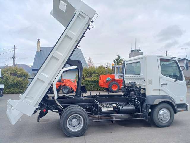 Mitsubishi Fuso Fighter 4
