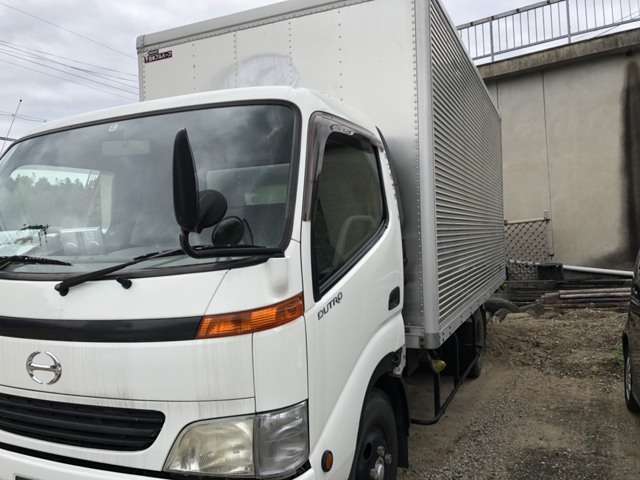 Hino Dutro 4
