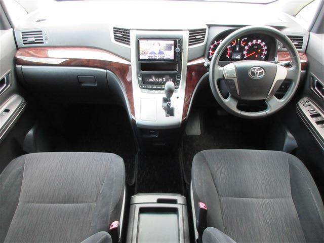 Toyota Alphard 11
