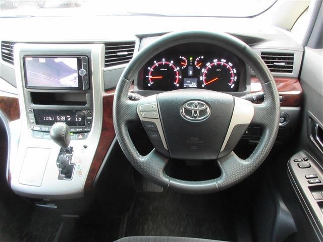 Toyota Alphard 12