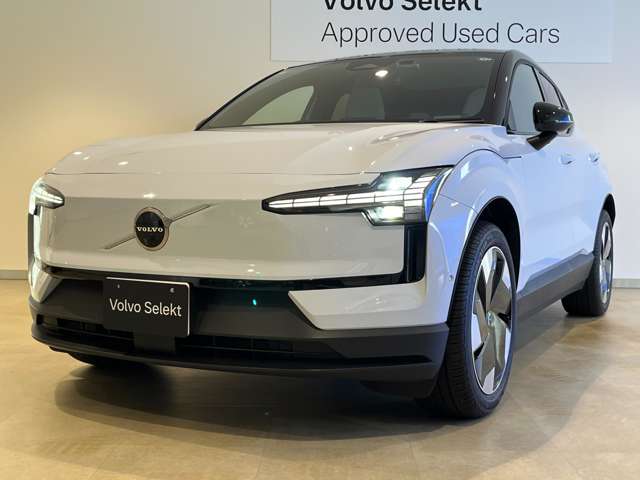 Volvo EX30 3