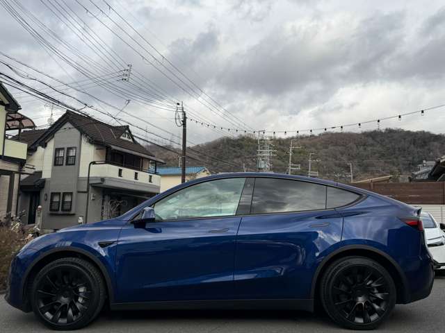 Tesla Model Y 11