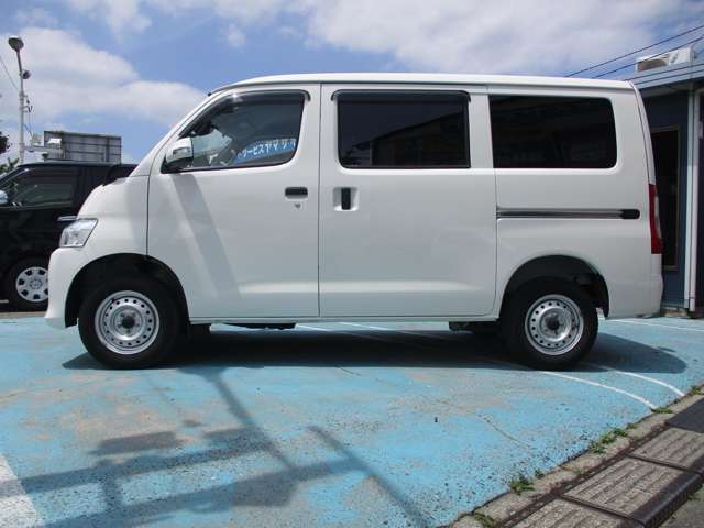 Toyota Town Ace Van 4