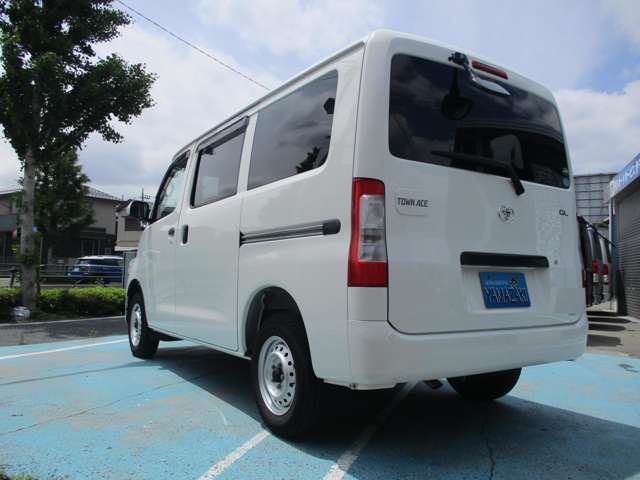 Toyota Town Ace Van 5