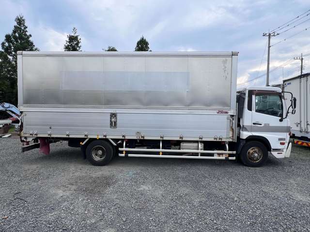 UD Trucks Condor 4