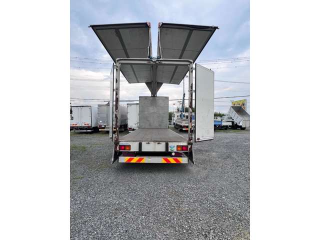 UD Trucks Condor 7