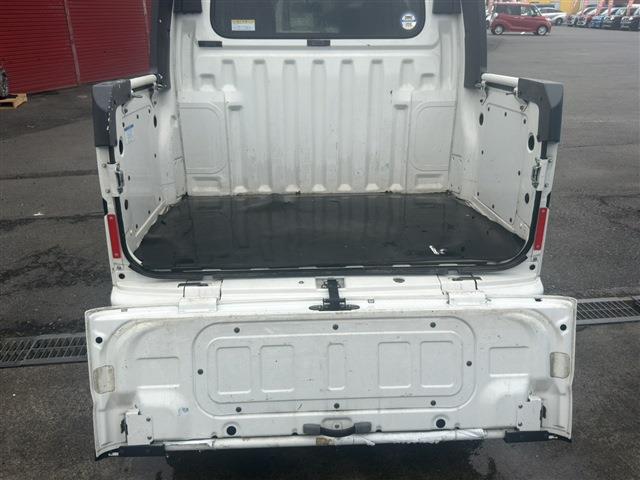 Daihatsu Hijet Deck Van 6