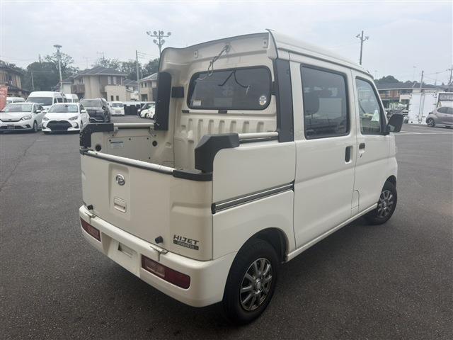 Daihatsu Hijet Deck Van 9