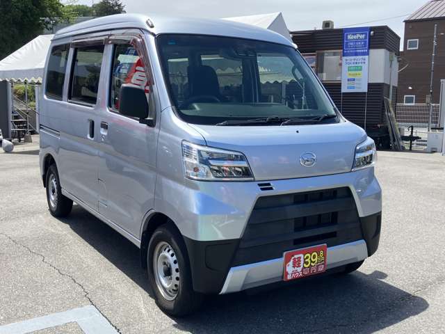 Daihatsu Hijet Cargo 10