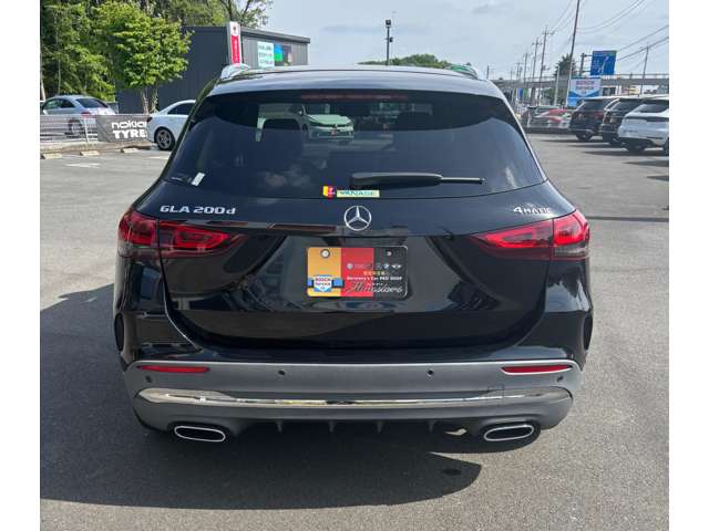 Mercedes-Benz GLA-Class 5