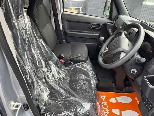 Daihatsu Hijet Cargo 11