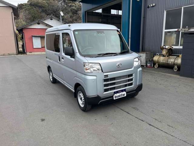 Daihatsu Hijet Cargo 3