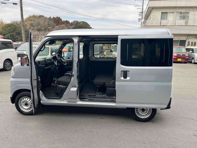 Daihatsu Hijet Cargo 9