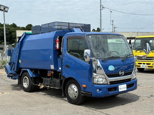 Hino Dutro 5