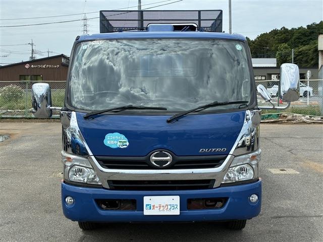 Hino Dutro 7