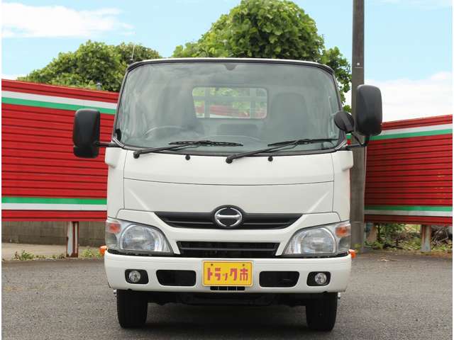 Hino Dutro 5