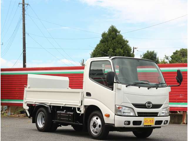 Hino Dutro 6