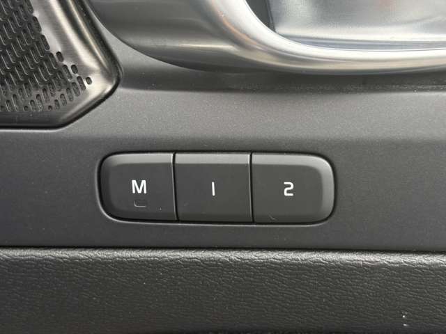 Volvo XC40 11