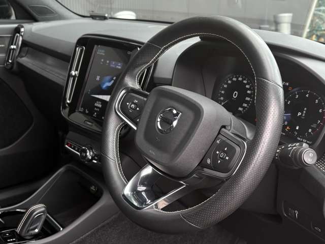 Volvo XC40 9