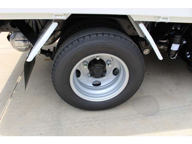 Mitsubishi Fuso Canter 7