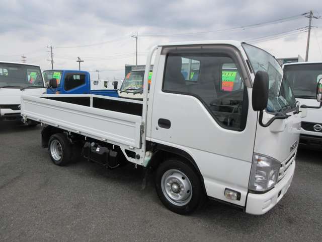 Isuzu Elf 9