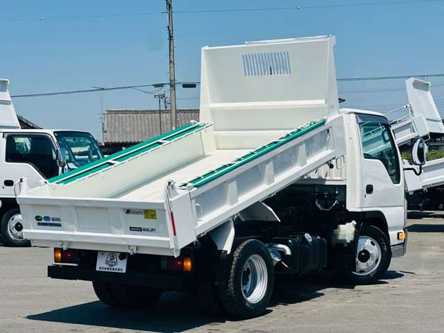 Isuzu Elf 9