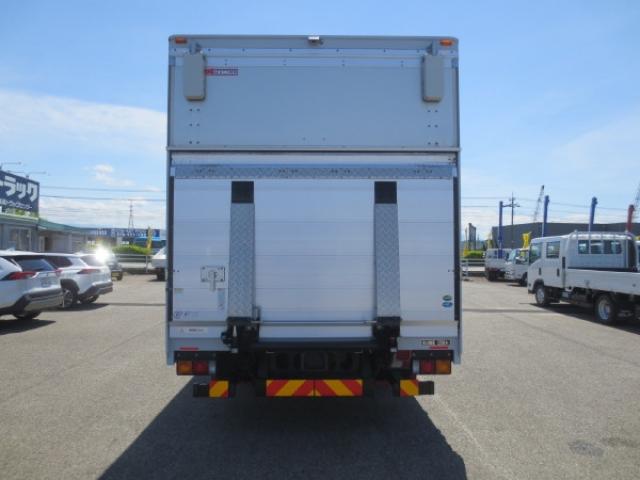 Mitsubishi Fuso Fighter 7