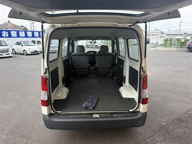 Toyota Town Ace Van 7