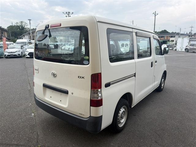 Toyota Town Ace Van 8