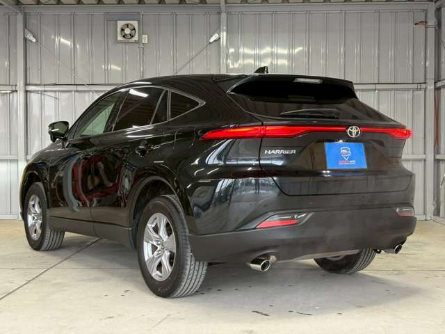 Toyota Harrier 4