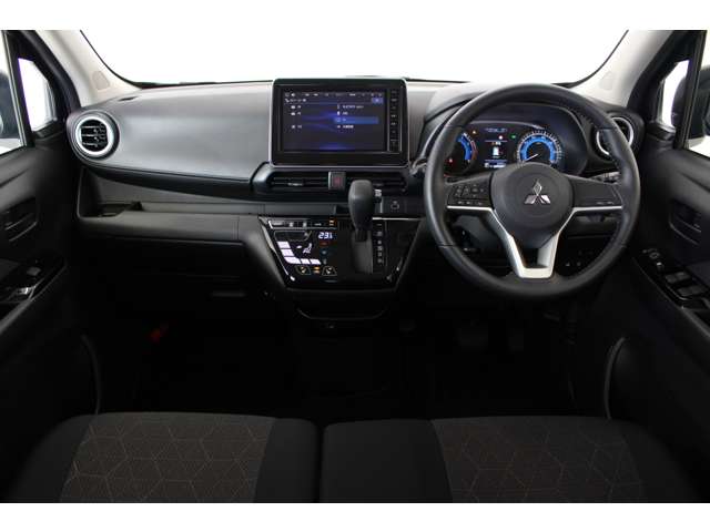Mitsubishi eK X 8