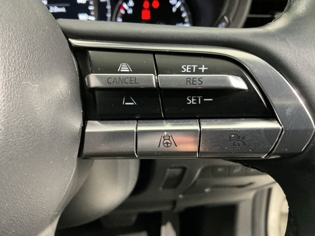 Mazda CX-30 11
