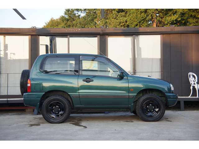 Suzuki Escudo 4