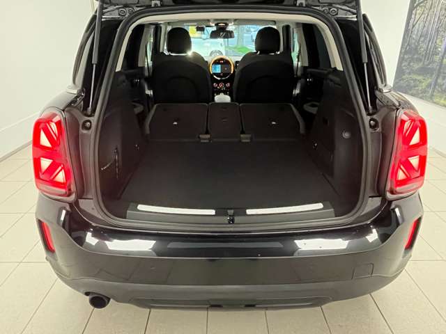 MINI Crossover 8