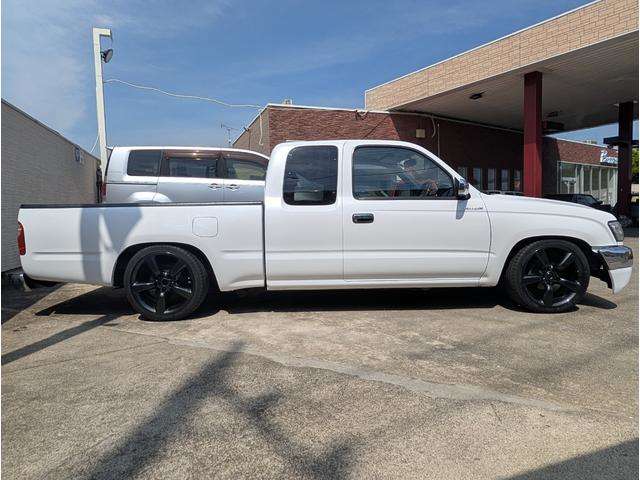 Toyota Hilux 7