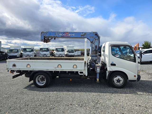 Hino Dutro 4