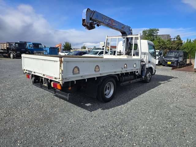 Hino Dutro 5