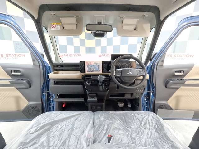 Mitsubishi Delica Mini 10