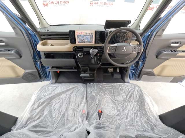 Mitsubishi Delica Mini 11