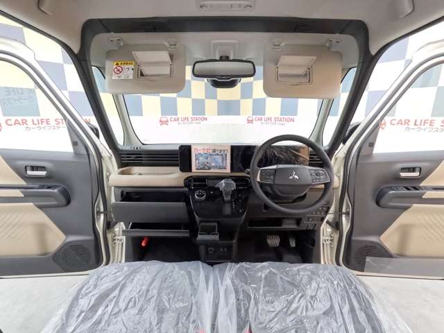 Mitsubishi Delica Mini 10