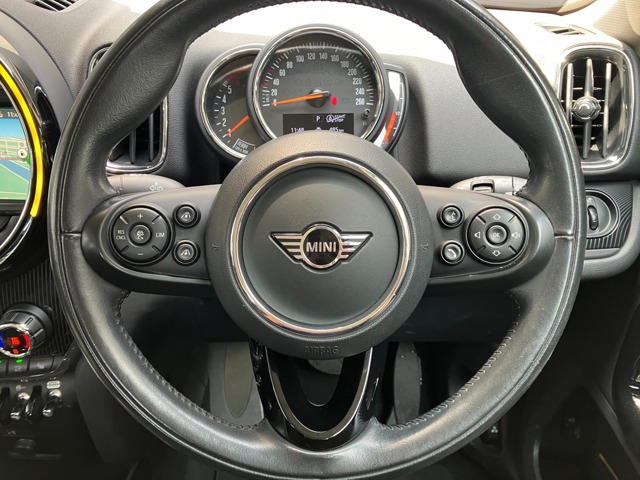 MINI Crossover 7