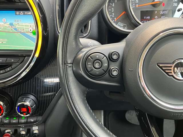 MINI Crossover 8
