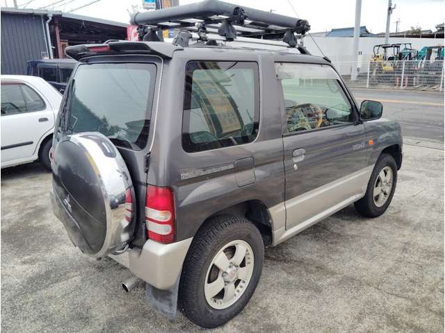 Mitsubishi Pajero Mini 8