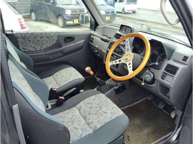 Mitsubishi Pajero Mini 10