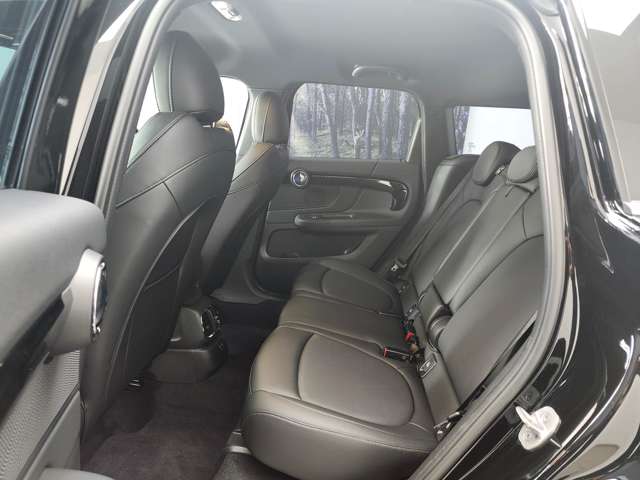 MINI Crossover 6