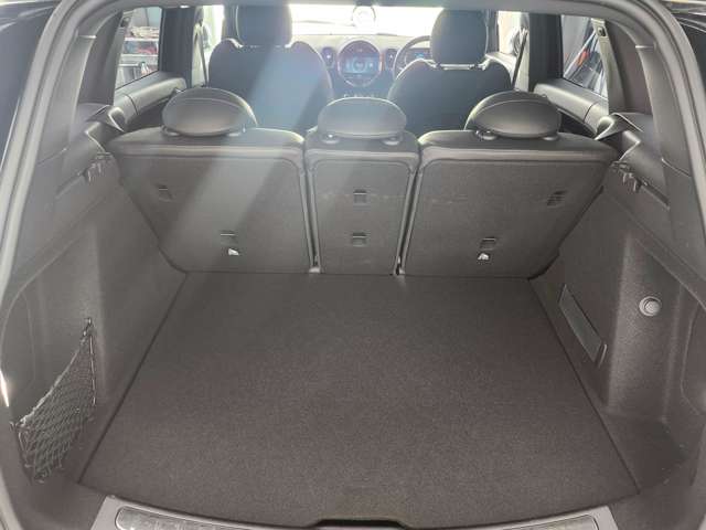 MINI Crossover 7