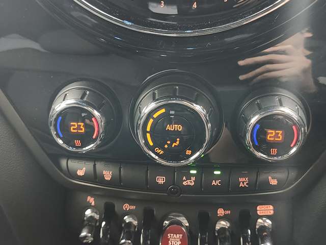 MINI Crossover 10