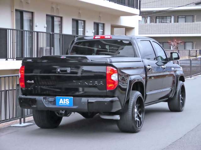 Toyota Tundra 2