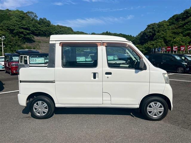 Daihatsu Hijet Deck Van 10