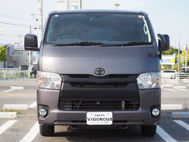 Toyota Hiace Van 3
